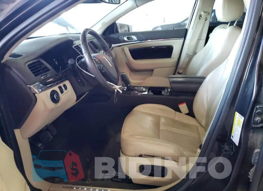 1LNHL9FT7EG606874 Photo# 7