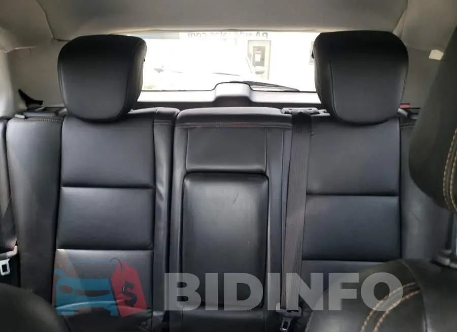 3GNCJRSB9JL161391 Photo# 10