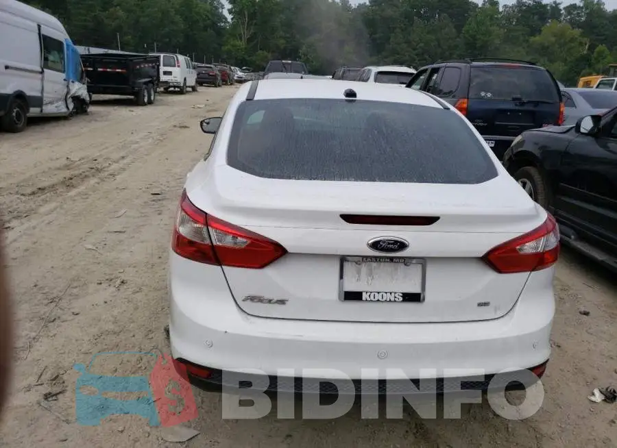 1FADP3F22EL164773 Photo# 6