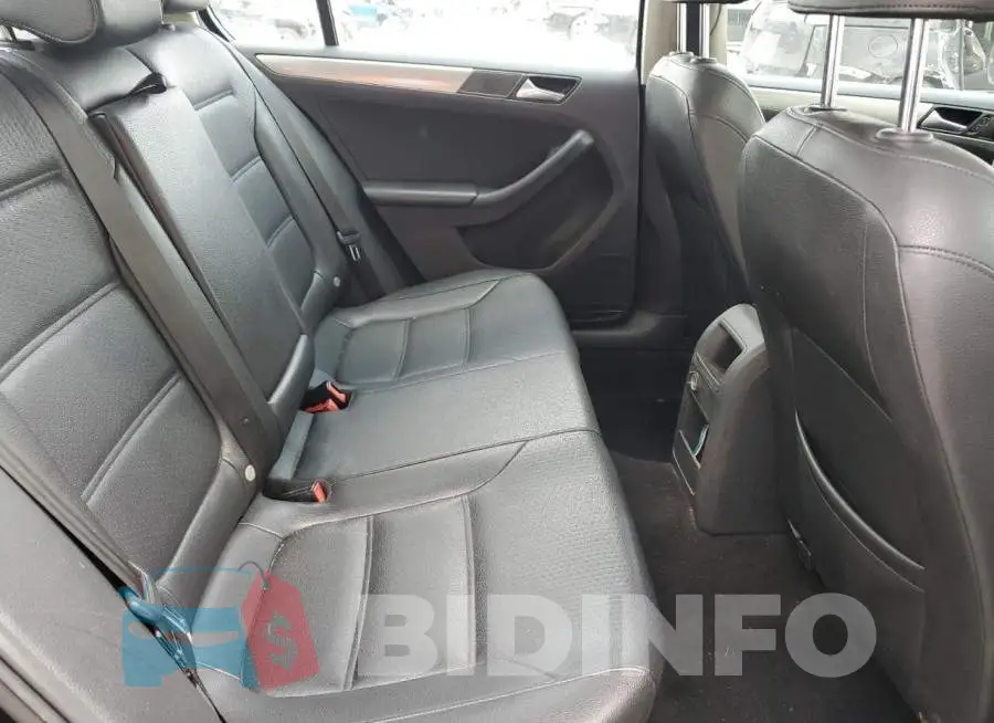3VWDB7AJ5HM270861 Photo# 10