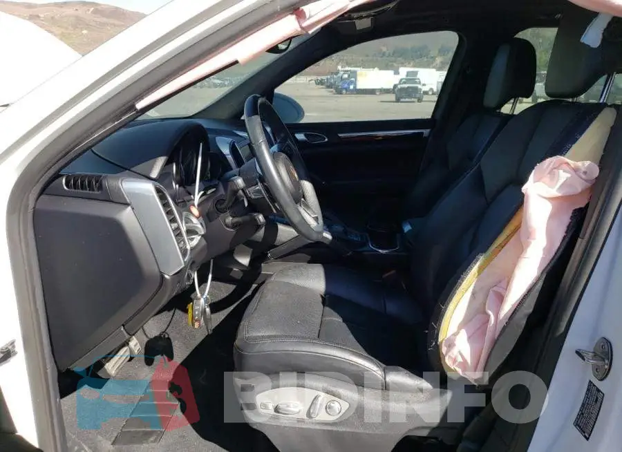 WP1AE2A27GLA62097 Photo# 7