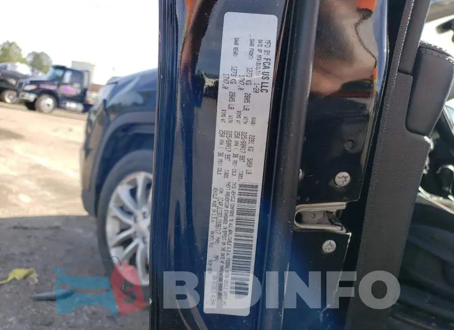 1C4PJLCB7LD596117 Photo# 12