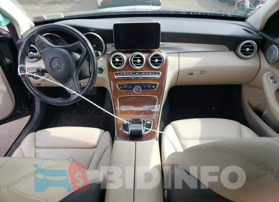 WDDWF4KBXGR126974 Photo# 8
