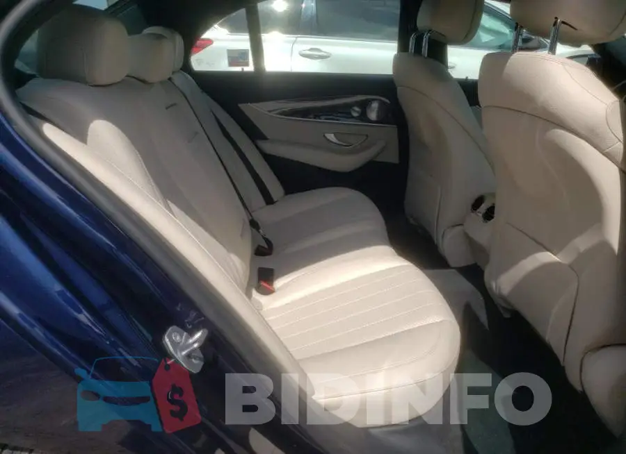WDDZF4JBXHA238317 Photo# 10