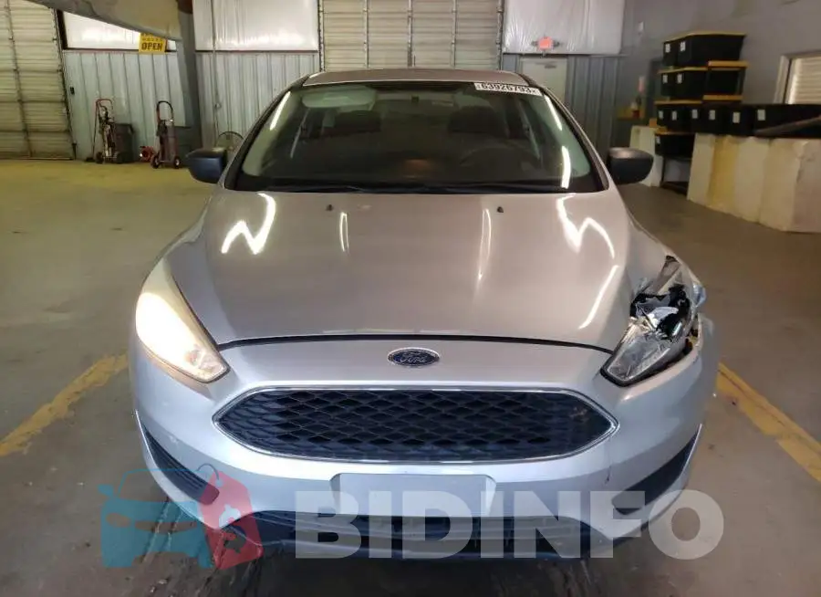 1FADP3E26GL401527 Photo# 5
