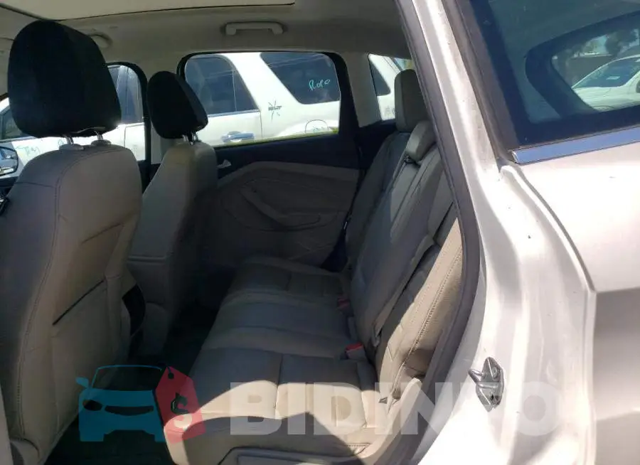 1FADP5CU7FL101042 Photo# 10