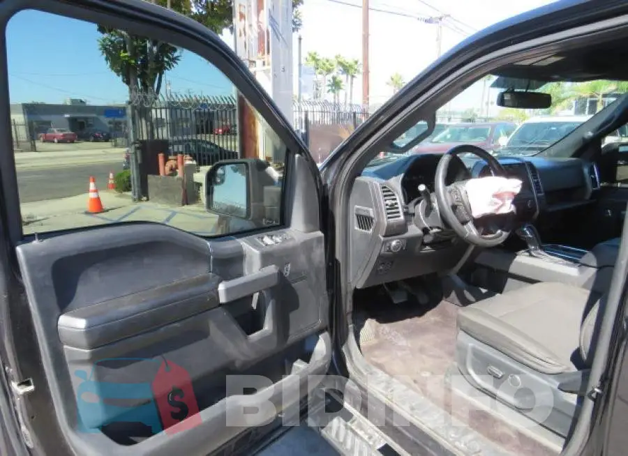 1FTEW1EP1FKD89017 Photo# 9