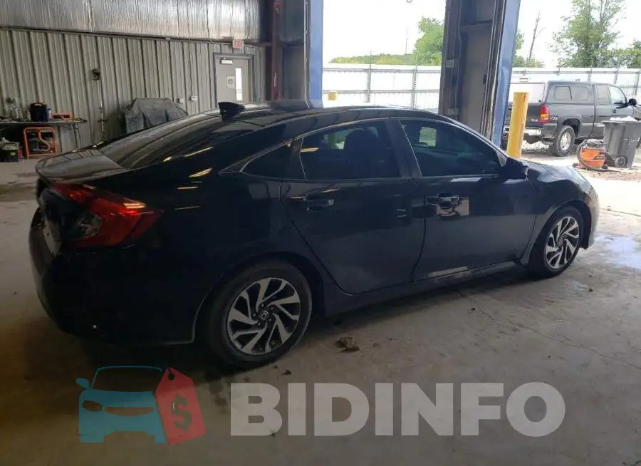 19XFC2F75HE011757 Photo# 3