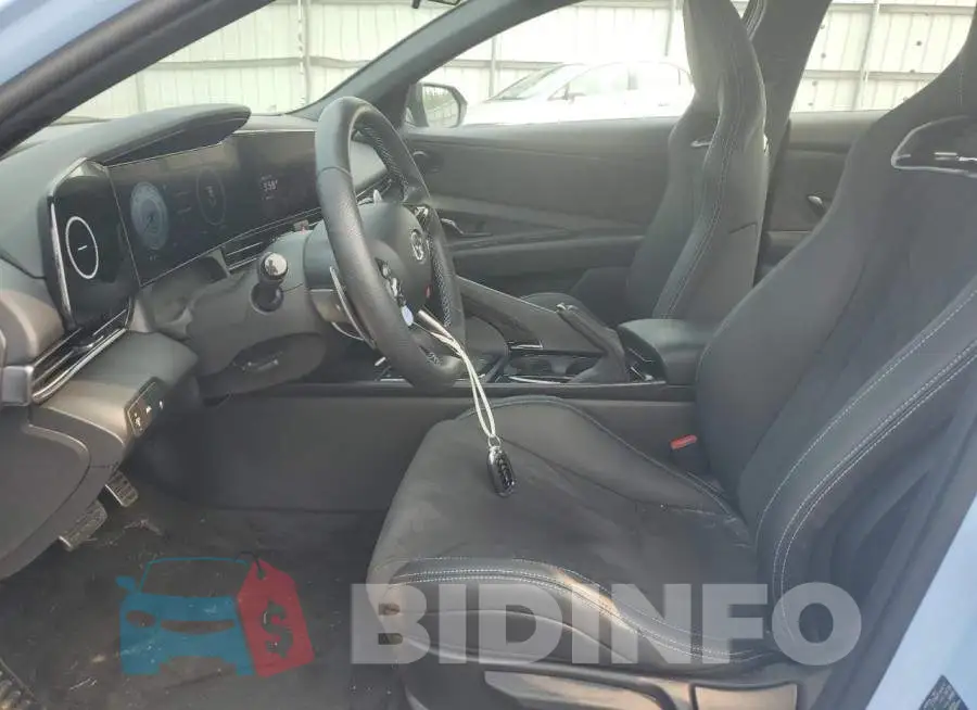KMHLW4AK0PU012036 Photo# 7