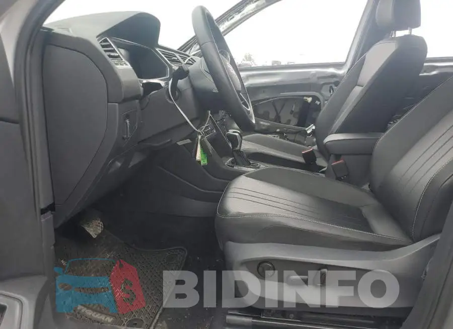 3VV2B7AX9NM060663 Photo# 7