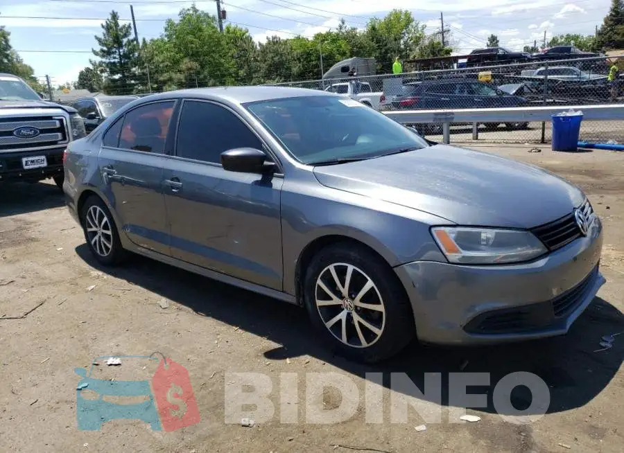 3VW2K7AJ5EM209450 Photo# 4