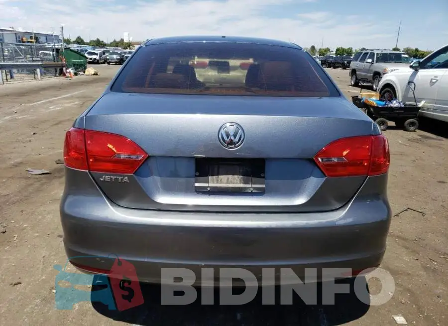 3VW2K7AJ5EM209450 Photo# 6