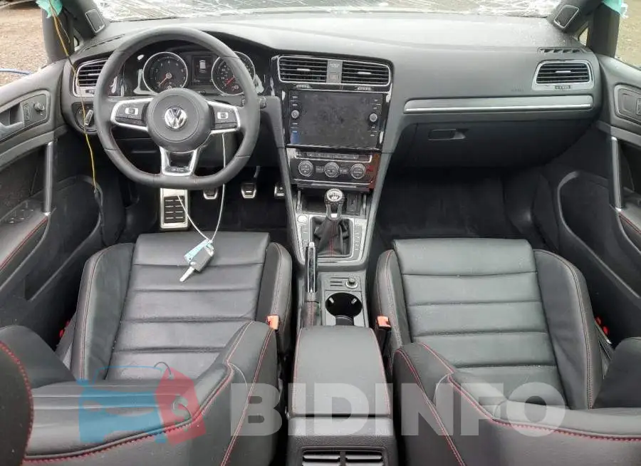 3VW5T7AU8KM026978 Photo# 8