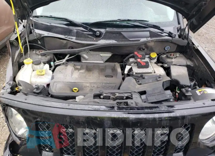 1C4NJRBB1HD181748 Photo# 12