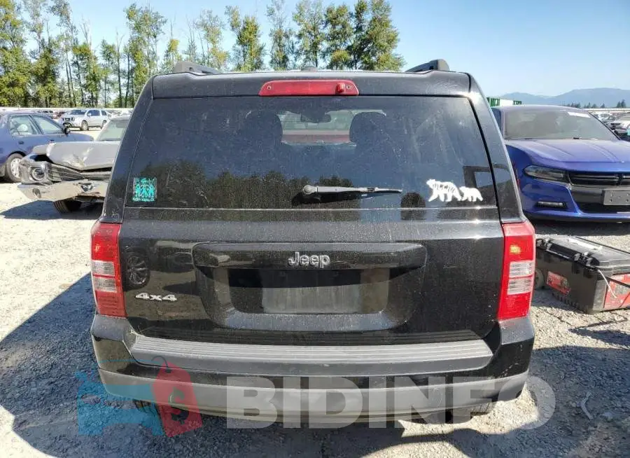 1C4NJRBB9GD594824 Photo# 6