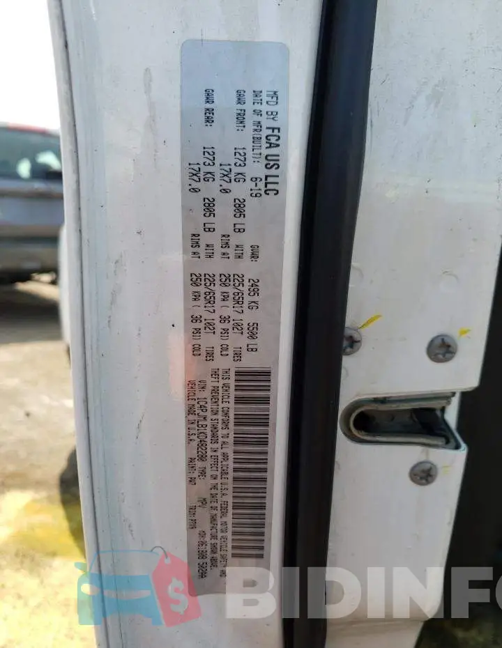 1C4PJMLB1KD482280 Photo# 12
