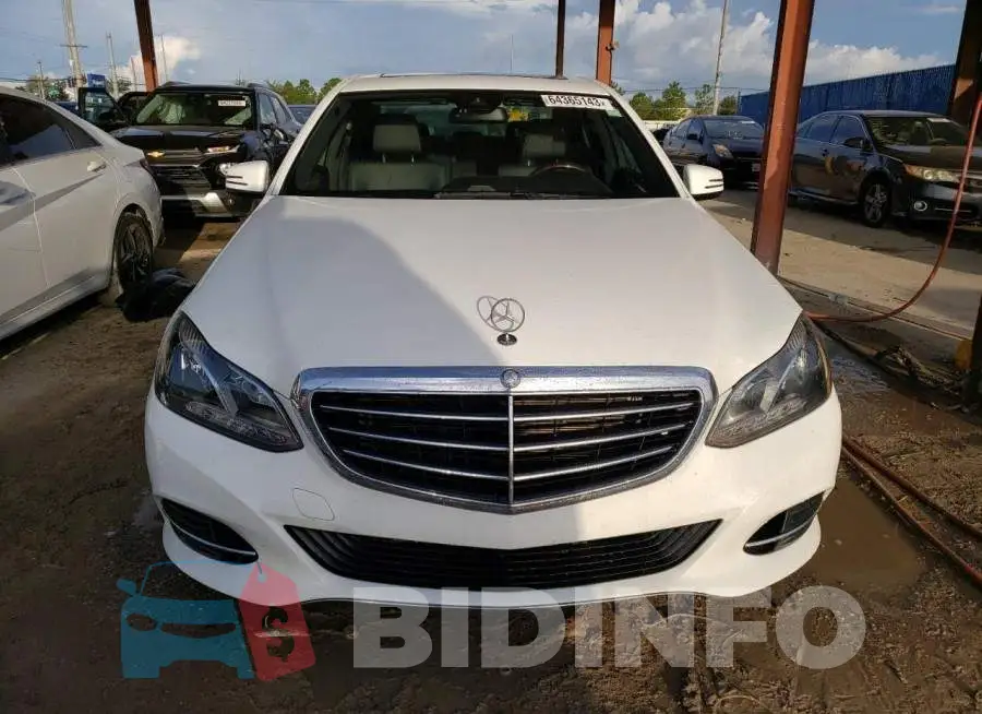 WDDHF5KB2EB027196 Photo# 5