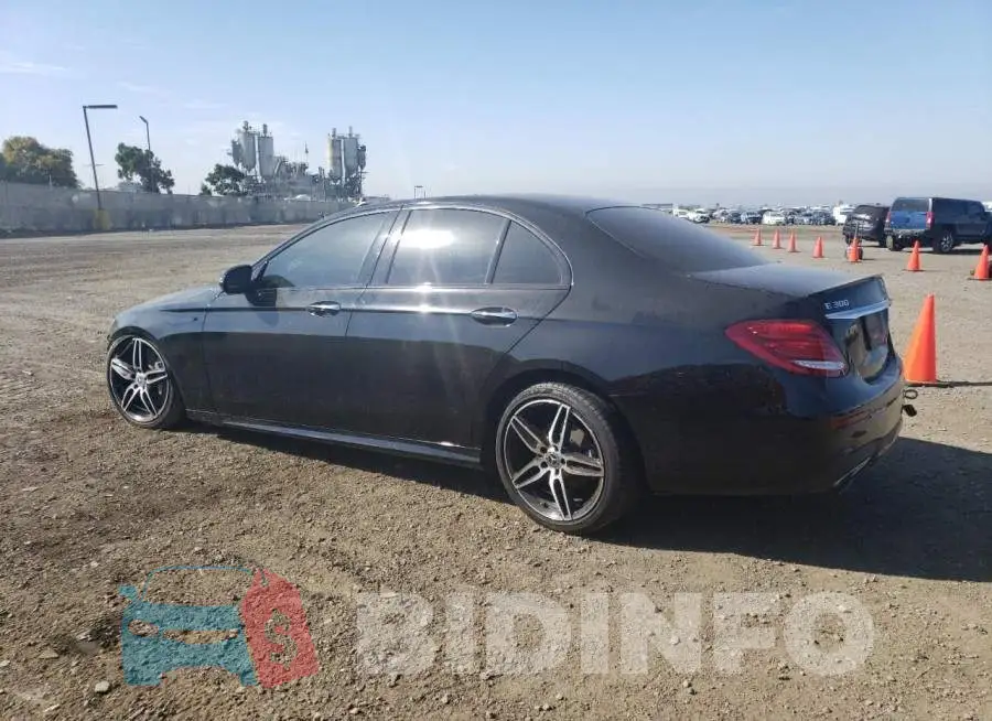 WDDZF4JB4KA579882 Photo# 2