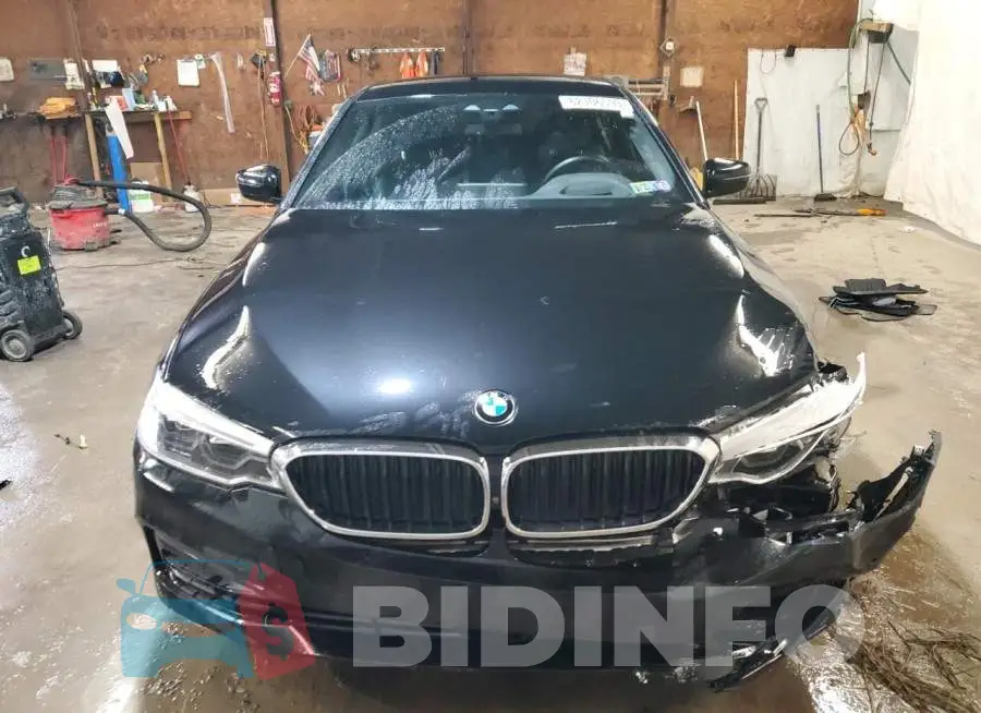 WBAJE7C53JG892465 Photo# 5