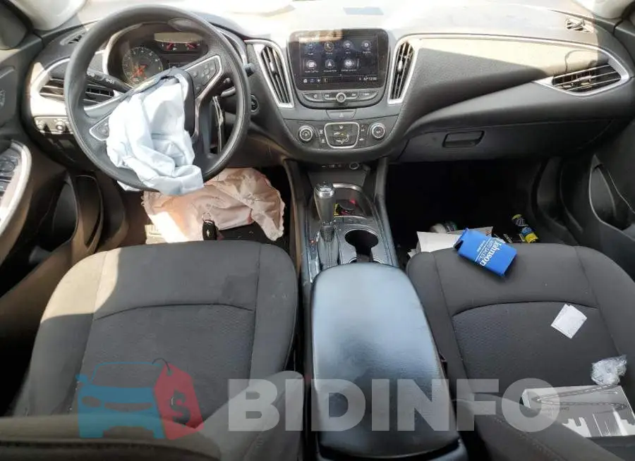 1G1ZC5ST8KF134010 Photo# 8