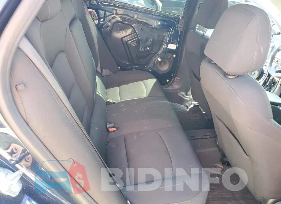 1G1ZD5ST6LF101747 Photo# 10