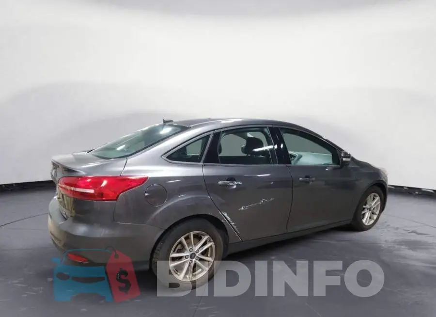1FADP3FE9JL270285 Photo# 3