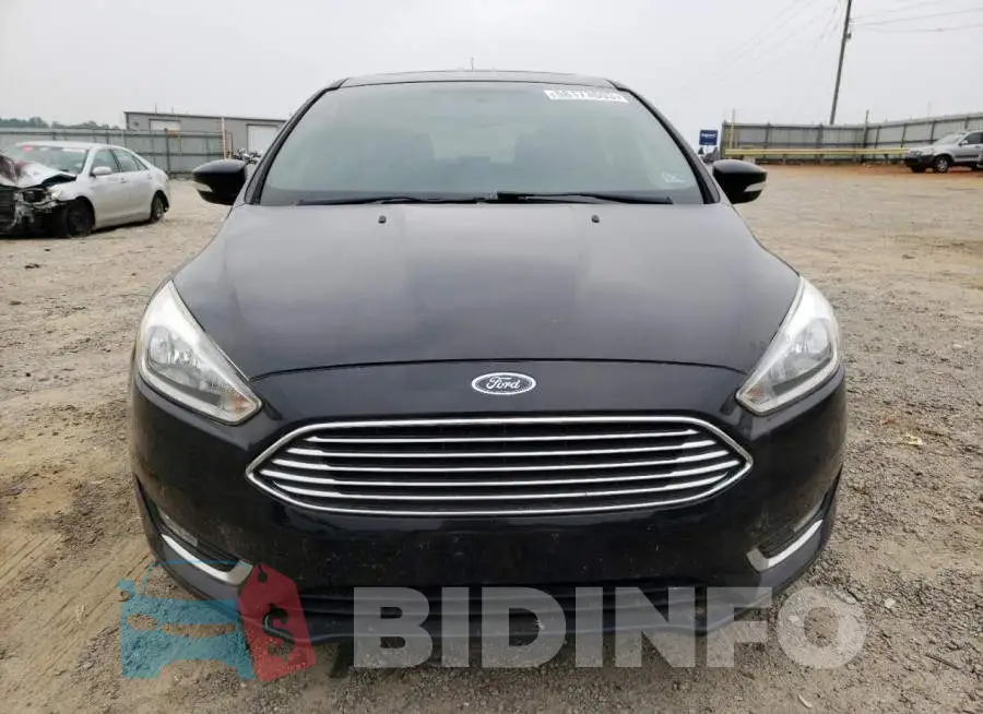 1FADP3N28JL323887 Photo# 5