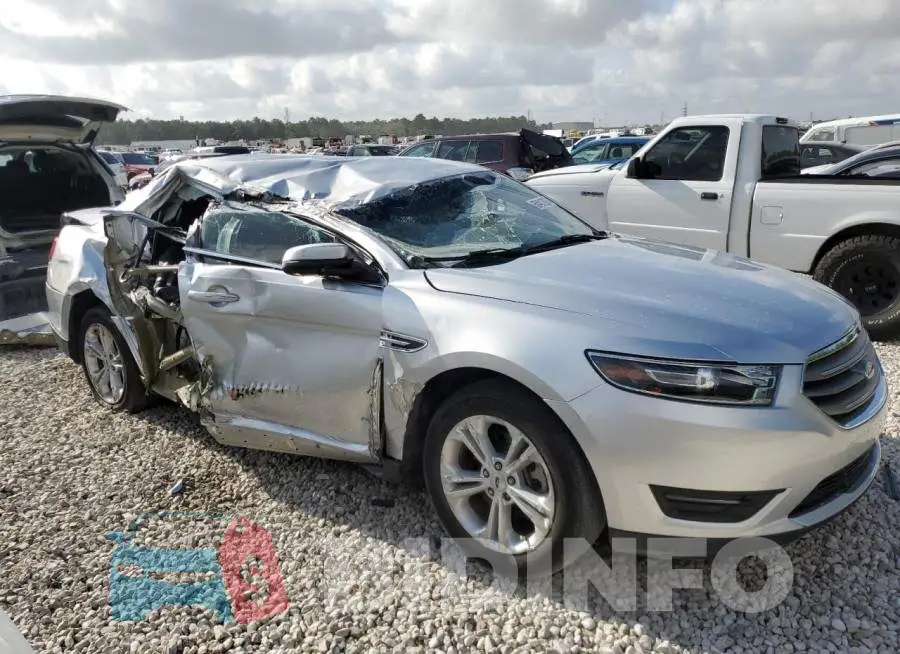 1FAHP2E85JG111926 Photo# 4