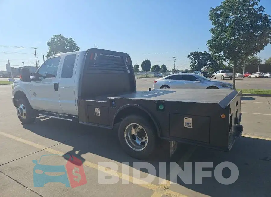 1FD8X3HT2FEA53045 Photo# 3