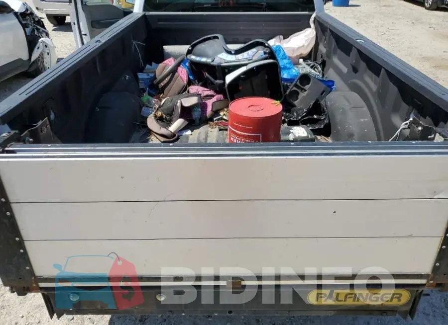 1FTMF1CB8JKE52187 Photo# 10