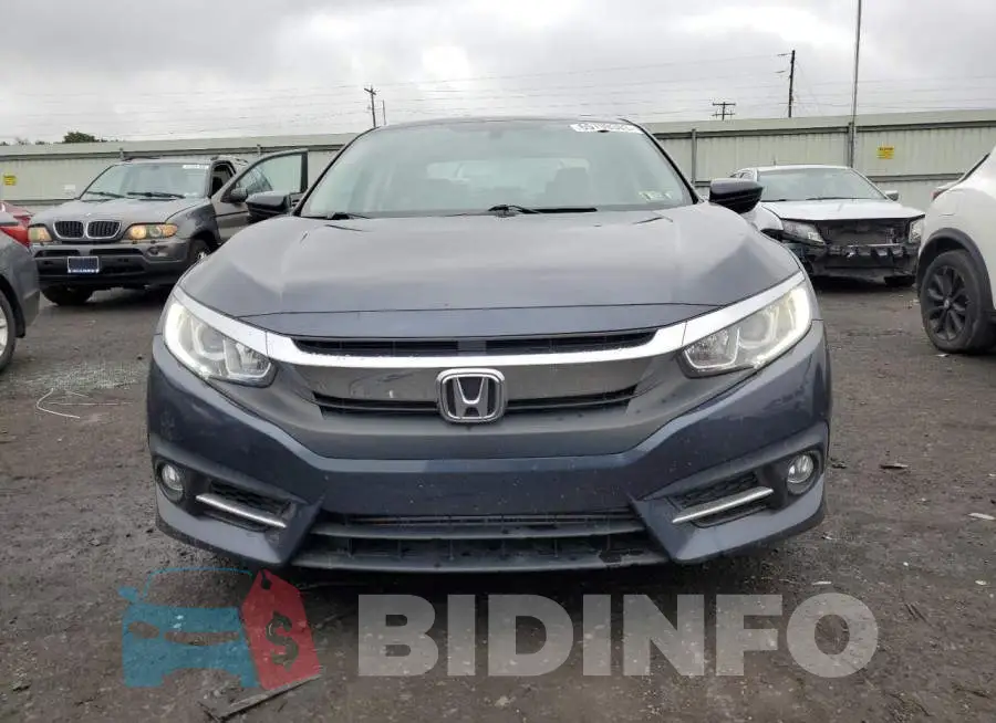 19XFC1F30HE210688 Photo# 5