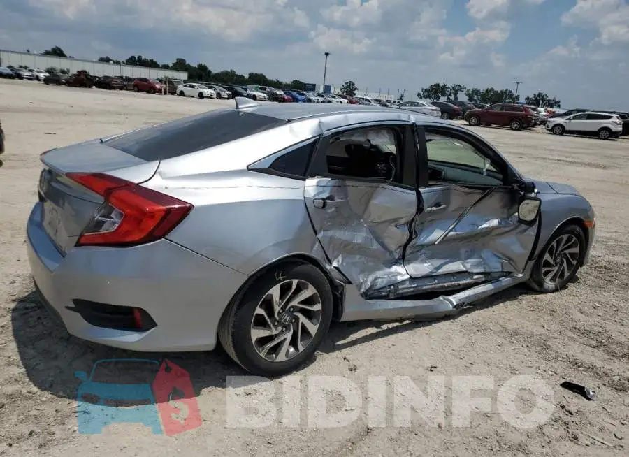 19XFC2F75HE041499 Photo# 3