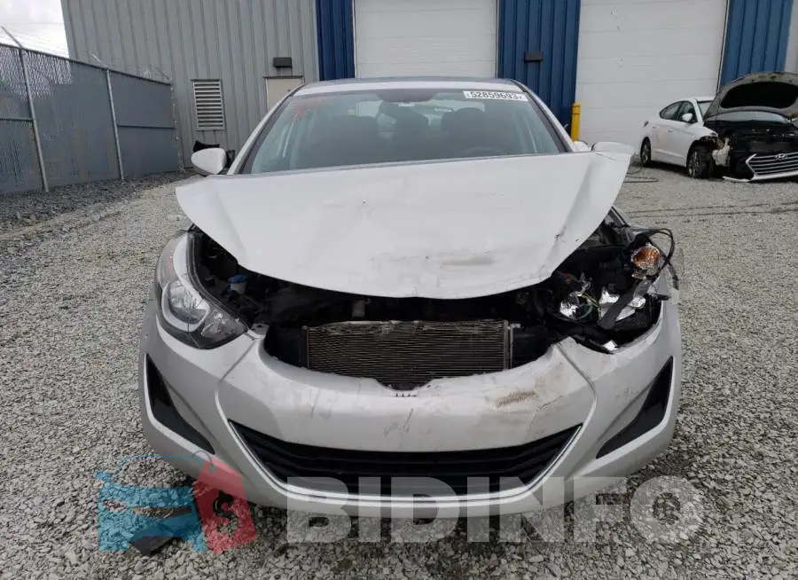 5NPDH4AE3FH641635 Photo# 5