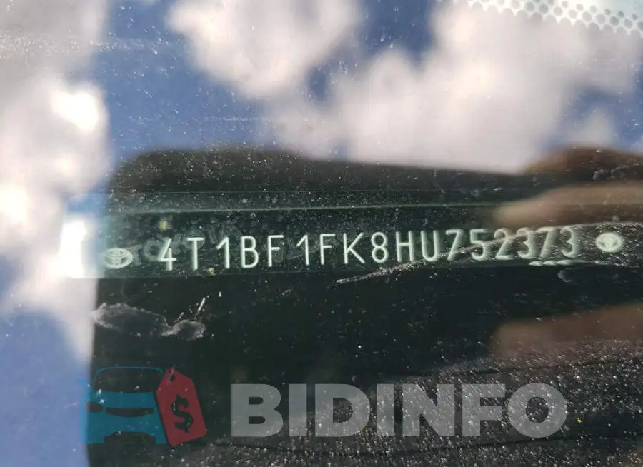 4T1BF1FK8HU752373 Photo# 10
