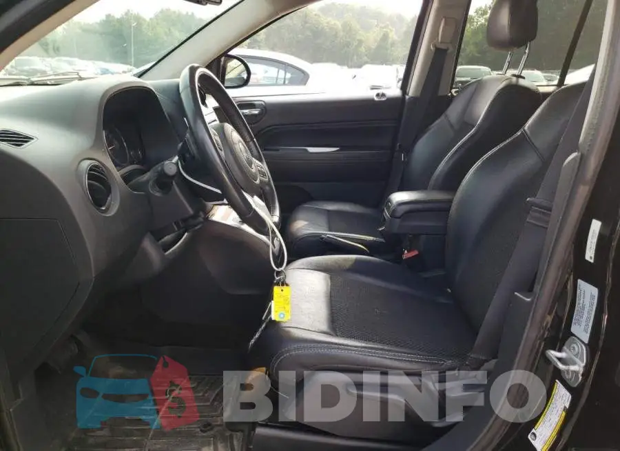 1C4NJDEB7GD662939 Photo# 7