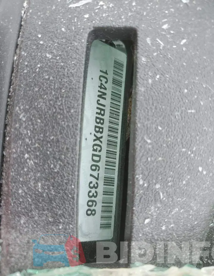 1C4NJRBBXGD673368 Photo# 13