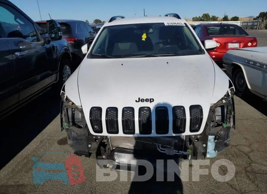 1C4PJLCB3JD622547 Photo# 5