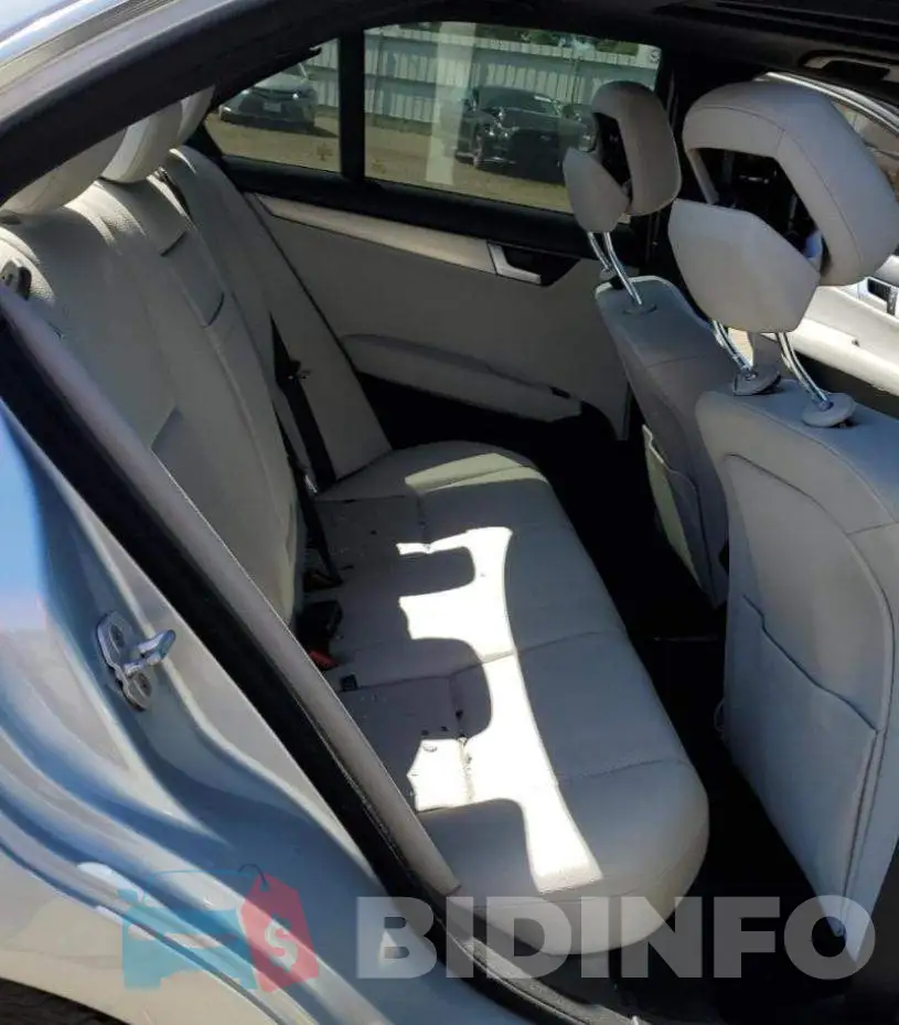 WDDGF4HBXEG194227 Photo# 10