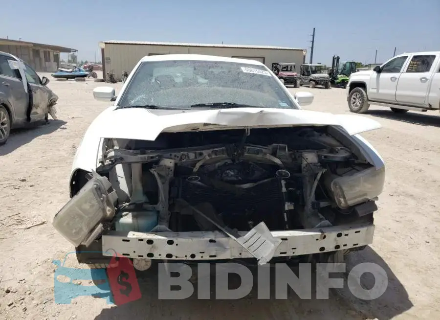 2C3CDXBG8EH271920 Photo# 5
