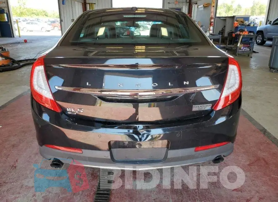 1LNHL9FT5FG604820 Photo# 6