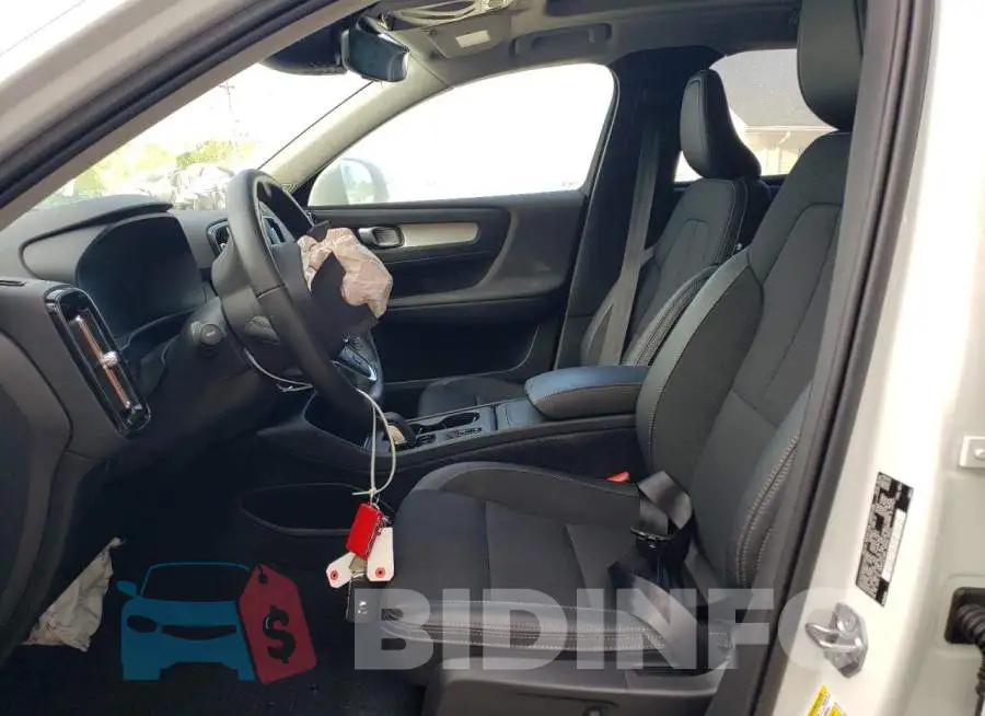 YV4162UK7L2312980 Photo# 7