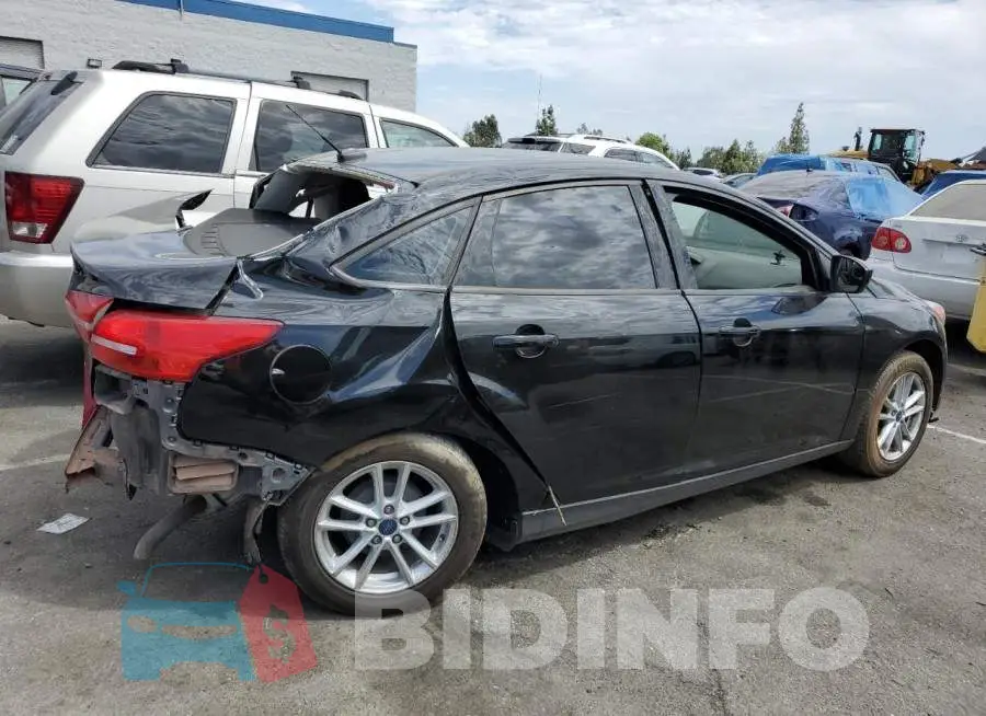 1FADP3F20JL205542 Photo# 3