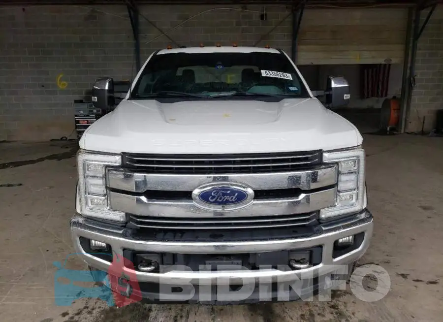 1FT7W2BT5JEB64915 Photo# 5