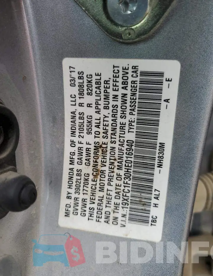19XFC1F30HE016940 Photo# 12