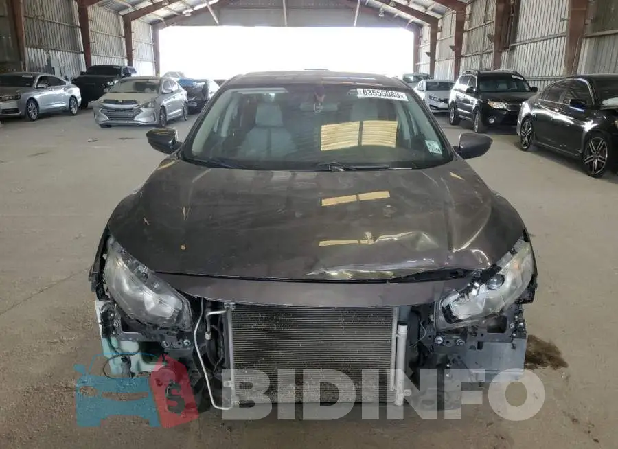 19XFC2F57HE027019 Photo# 5