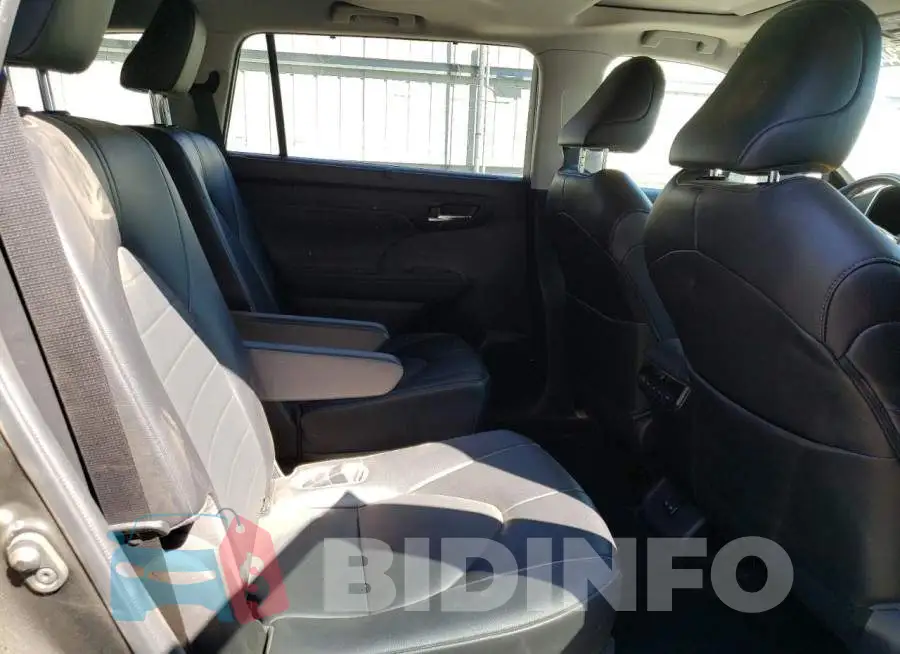 5TDGZRAH1NS114185 Photo# 11