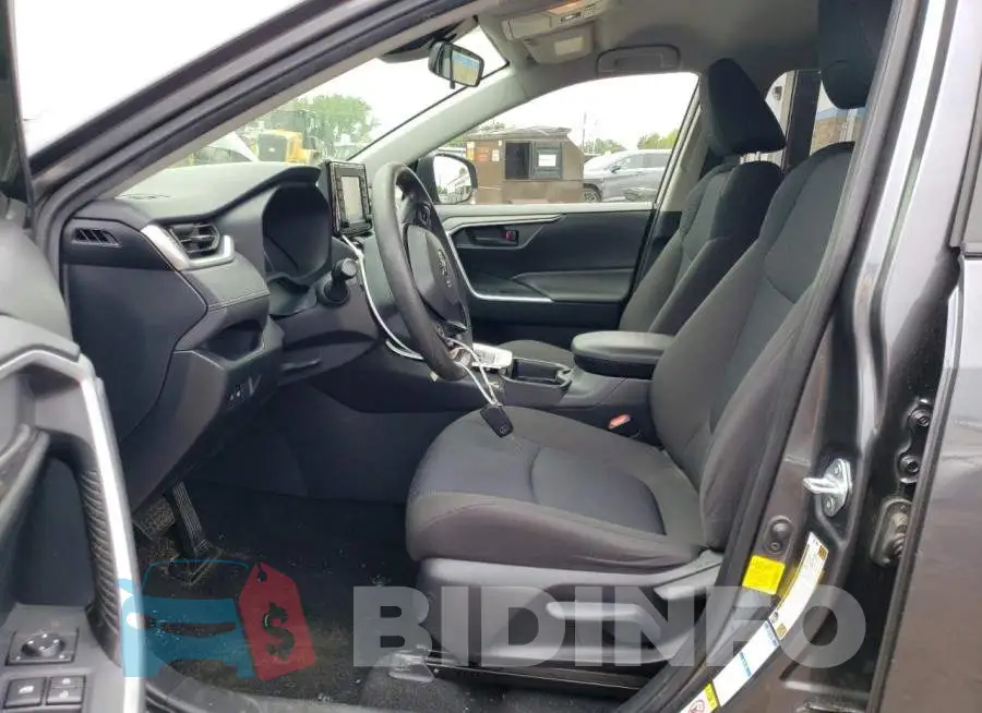JTMF1RFV1KD008473 Photo# 7