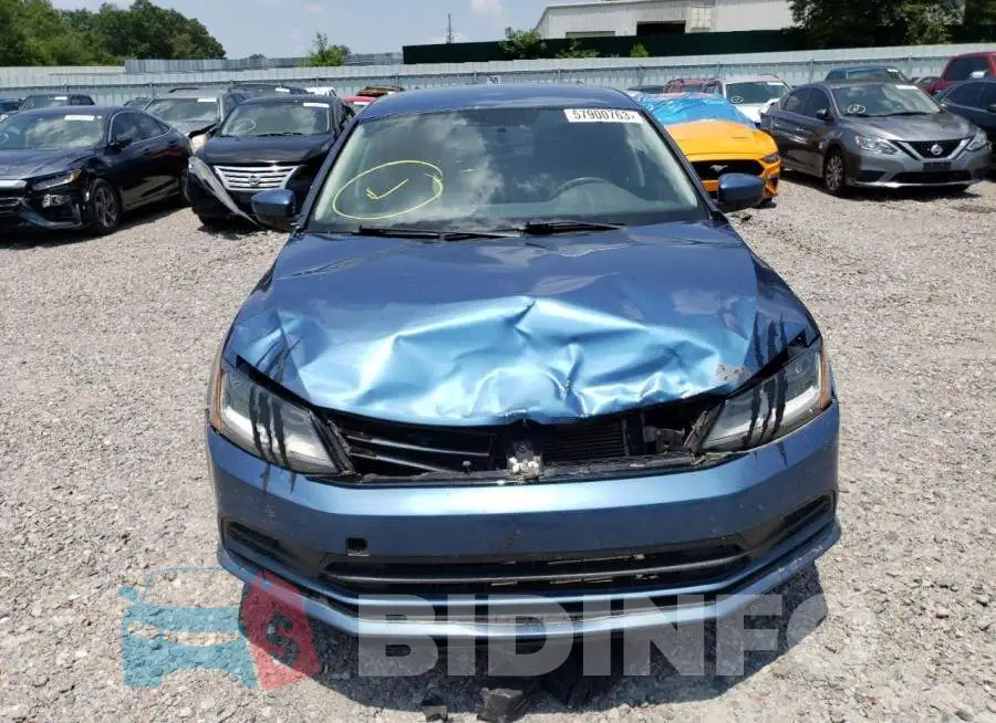 3VW167AJ2HM280853 Photo# 5