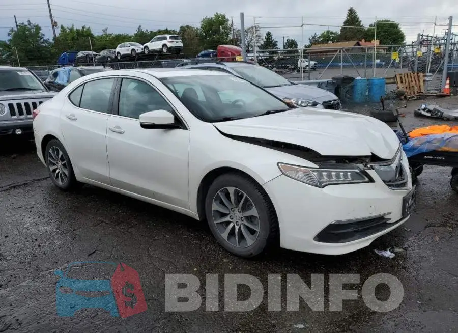 19UUB1F31HA003371 Photo# 4