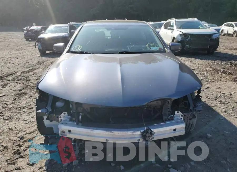 19UUB1F59JA004422 Photo# 5